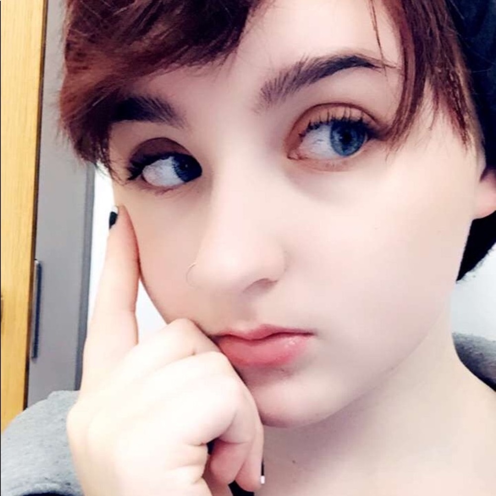 Meet your Posher, Calista